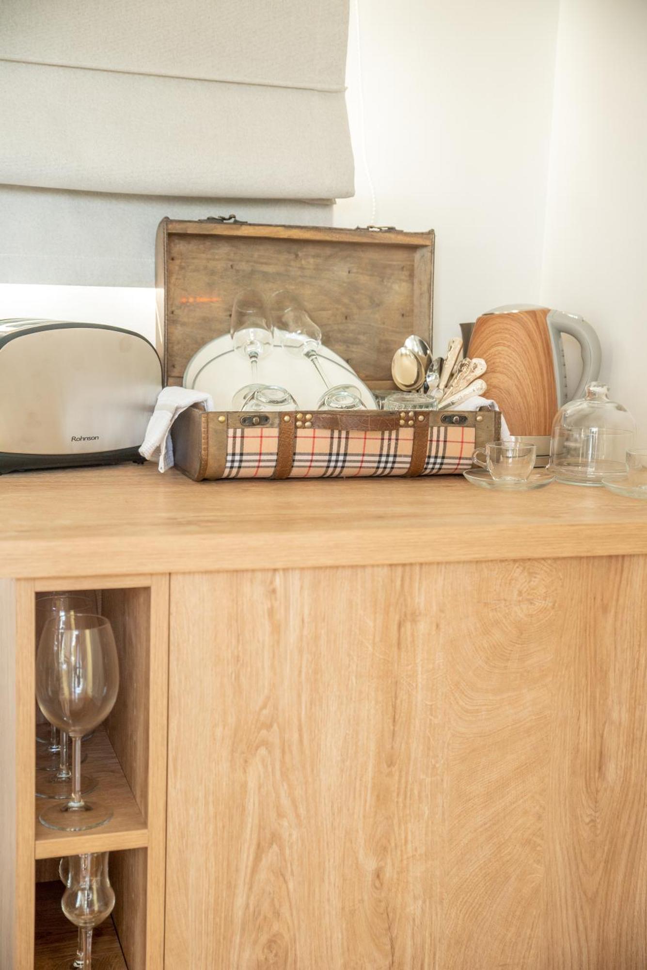 Mets Souites Apartment Athena Bagian luar foto